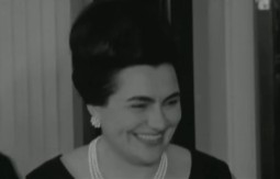 Malo ko zna ovu stranu Jovanke Broz: Baratala puškom kao od šale, a evo kako se suprotstavila zvijeri